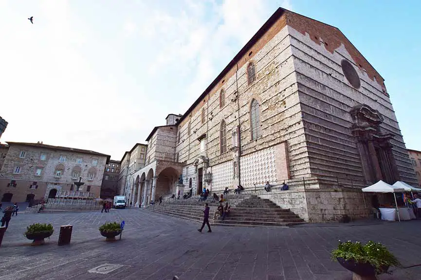 Esterno Cattedrale di San Lorenzo Perugia
